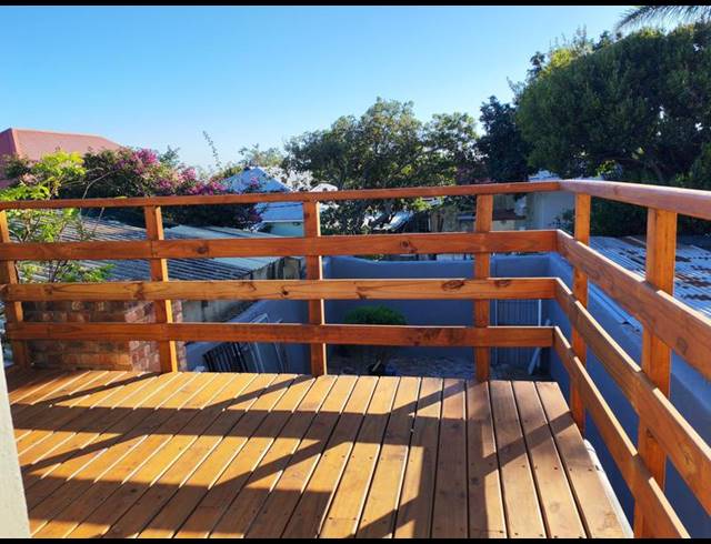 2 BEDROOM HOUSE FOR SALE IN WOODSTOCK UPPER